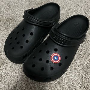 Black Crocs